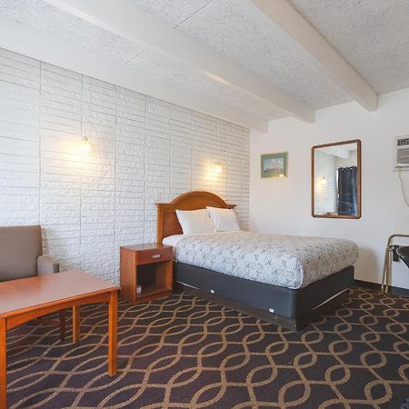 Sonrise Inn Lincoln Hwy By Oyo Breezewood Экстерьер фото