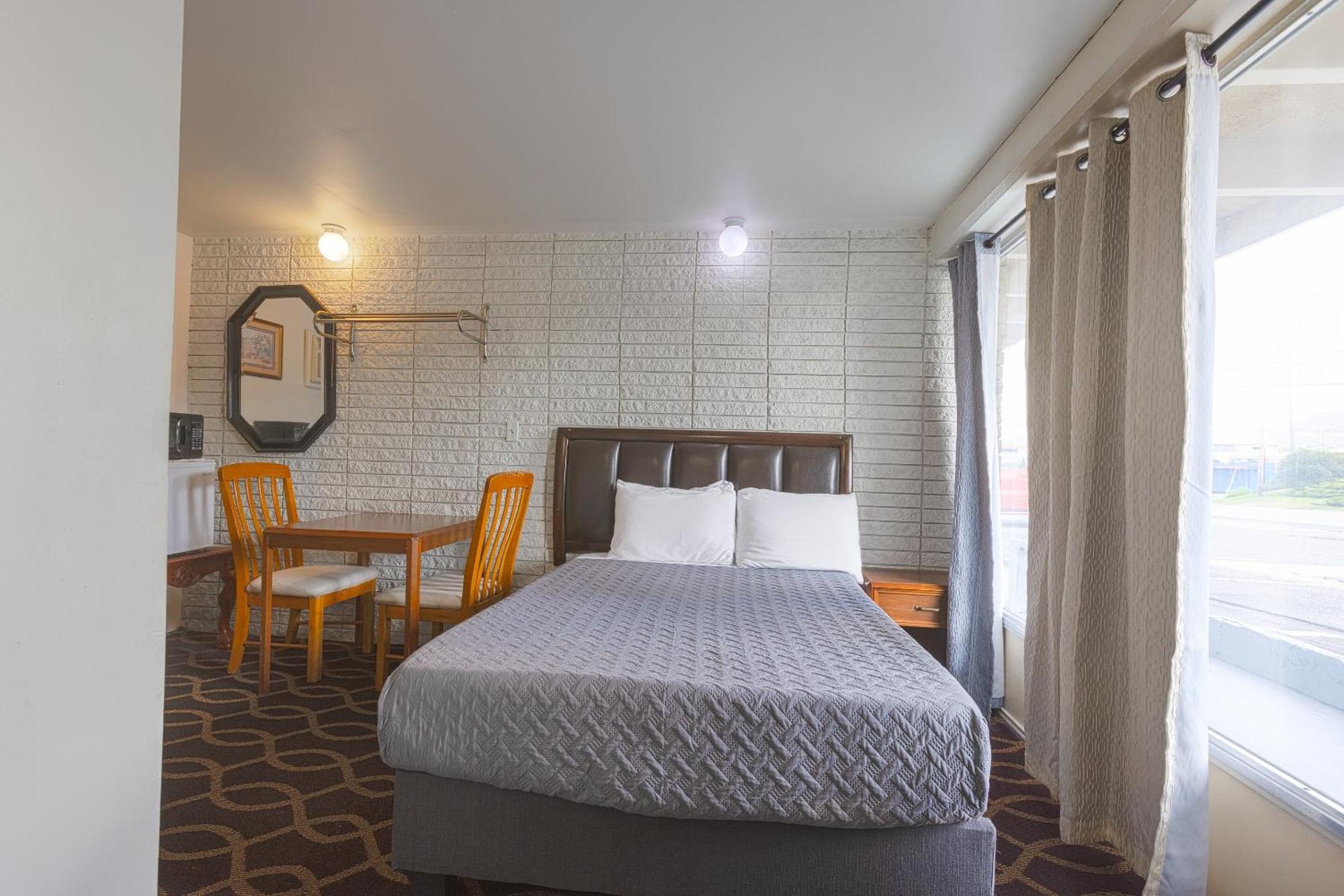 Sonrise Inn Lincoln Hwy By Oyo Breezewood Экстерьер фото