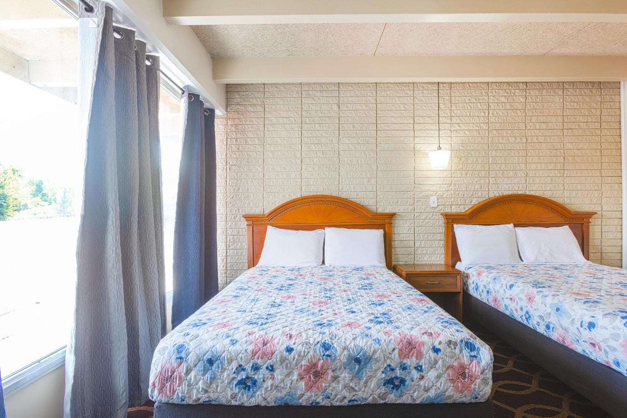 Sonrise Inn Lincoln Hwy By Oyo Breezewood Экстерьер фото