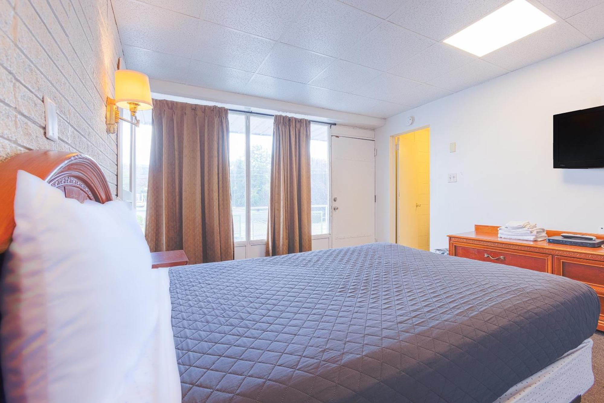 Sonrise Inn Lincoln Hwy By Oyo Breezewood Экстерьер фото